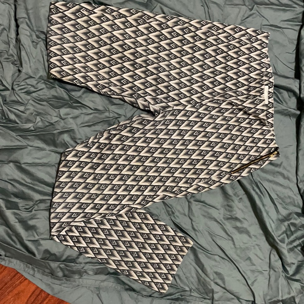 Pattern cropped pants , with side zipper
